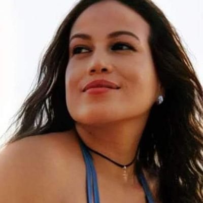 Anti Petrista , Colombia merece mas 🥰🥰🥰🥰
si es Heterosexual ....
