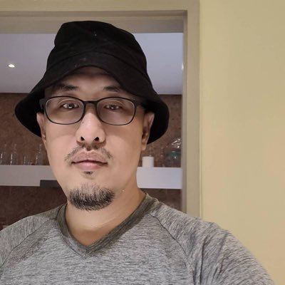 weerapajc's profile picture. 