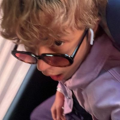 cupoflvrn's profile picture. nag-iisa ka kaya't mananatili 𓍢ִ໋🌷͙֒