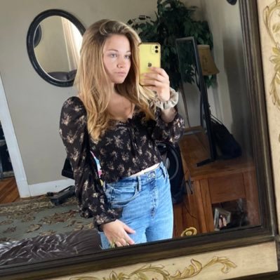 pho_kingg's profile picture. enjoys wind when hot | dinks only