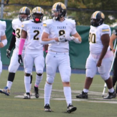 Class of (25/26) (LB/DE/TE) 6’4 205 ( St Matthew high school) grade 11