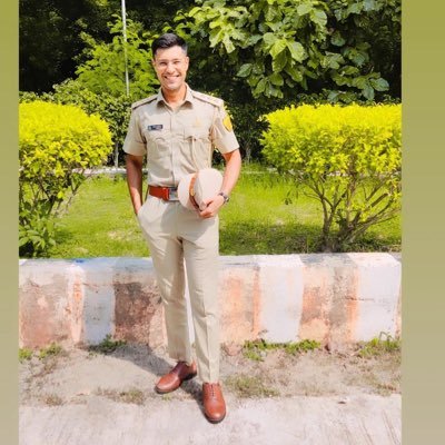 A customs and GST officer, Bengaluru zone. Jai Hind🇮🇳