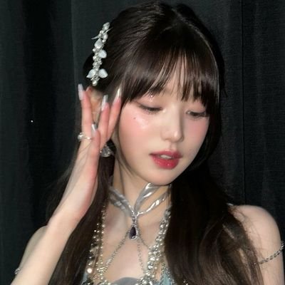 #𝐂𝐘𝐁𝐄𝐑 彡💗🍭🫦
灬◕ My stock of seduction will never run out to play with your feelings, it's not that easy to have my heart. ◕灬