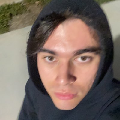 im_daniielll's profile picture. I’m back