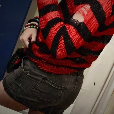 TheLovelyBunny's profile picture. your sweet bunny~ 22 year old transfem broke ass college student... I take requests dm me :33
cashapp: $LovelyWyvern
she/they !!!NSFW!!!