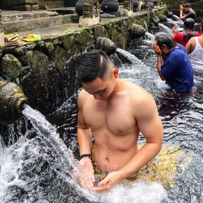 kenTran33511952's profile picture. 