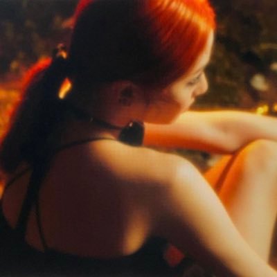 Yunjinf's profile picture. Le Sserafim’s dearest Rockstar (2001).