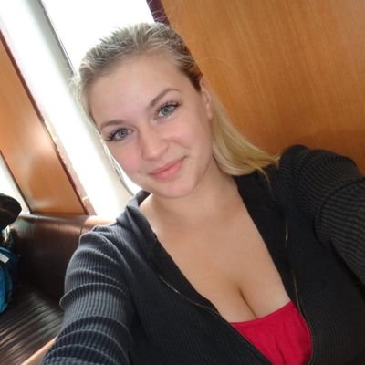 HarveyMichelle0's profile picture. Life happens, Eat Donuts 🍩 lift heavy 🏋️ I'm an awkward turtle 🐢 USA ARMY ICA