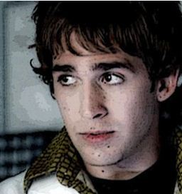 Uma doida por Csi, por Eric Szmanda e por Sandle. Desocupada 24 horas por dia. Siga @crimescenelover