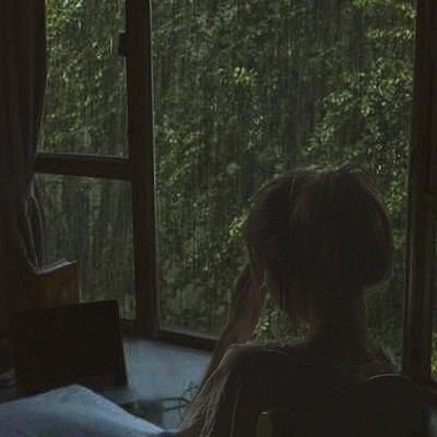 zemheriyse's profile picture. Kaldı ki burası dünya. Burada bir şeyler hep yarım kalacak.