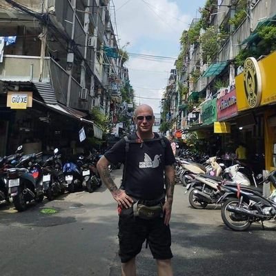 carlwain190134's profile picture. wanderlust, world travel and charity fundraising 😊
