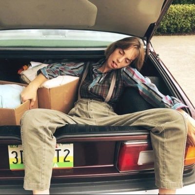 studymaletras's profile picture. 