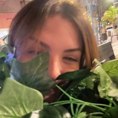 Uchi_06's profile picture. Oh!!! Una mariposa...