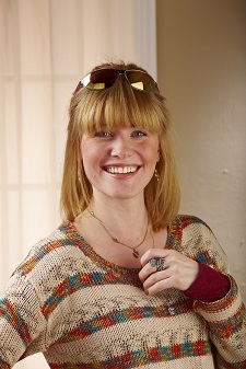 buyer @ lakeside collection.  love fashion, travel, interior design, cooking & music.  For customer service, contact @jodilakeside