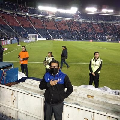 Dios da, dios quita. Tenía otra cuenta (@pepe_a_secas) y la perdí. Cruz Azul como estilo de vida, fútbol como entretenimiento