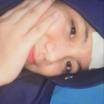 RiaHand12978372's profile picture. 