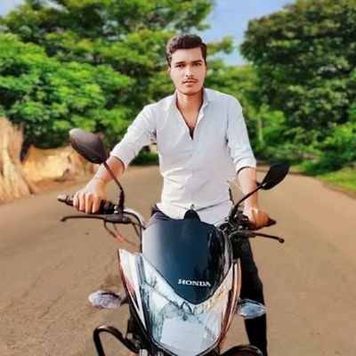 KRkrishna120923's profile picture. 