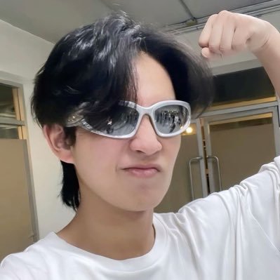l will always support you.And l wish you success.🤍 🌟Stand T-POP 3000%