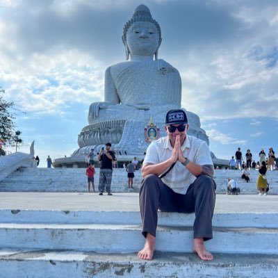 WaveofCrypto's profile picture. Buying altcoins high & selling them low since '21 📉 Always looking for undervalued gems 💎🚀 Defi Maxi 🤝