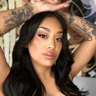 poly_tattoo's profile picture. Artiste tatoueuse 92 🇫🇷
Instagram: @poly_tattoo
@sbk_officiel