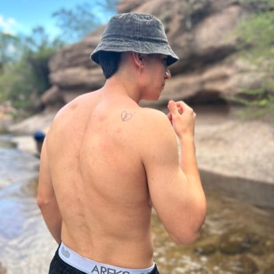 AleDiaz29869326's profile picture. a