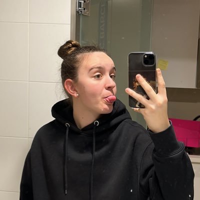 julia_bebu's profile picture. 