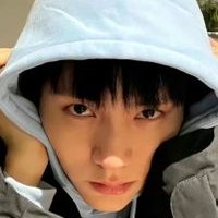 发疯zz (@zz2033172892) 's Twitter Profile