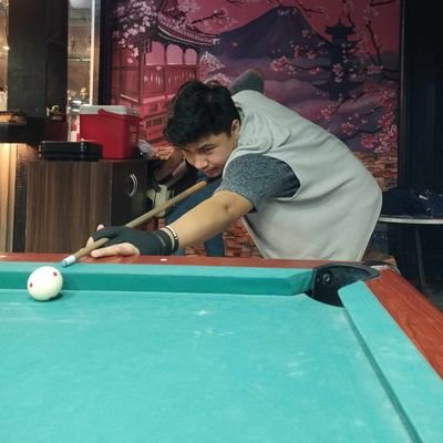 blubiasca's profile picture. you are my moon 🌙 ... || upv - bs biology 🍀