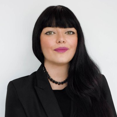 🦾 Founder UNFOLDING STRATEGIES
🧠 PhD Decentralisation in Fashion
👁 Read my newsletter #UnfoldingNEWPATTERNS
🎧 Listen to my podcast #FashionKnowledge