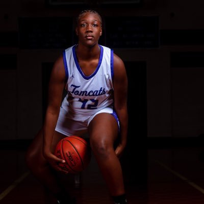 Haywood Highschool |C/O 25’ | 5’10 , 175 | PF/C | GPA:3.3    @kiaralashay13@icloud.com