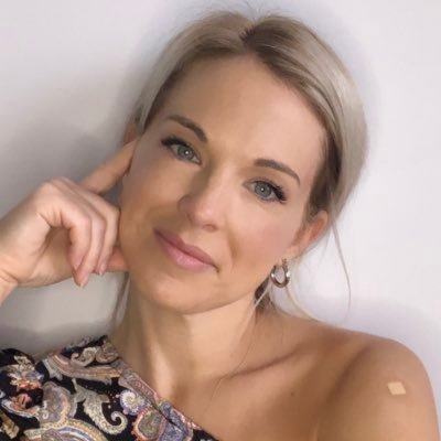 Cheffe d’antenne à LCN , Reporter, animatrice @TVASports 👱🏼♀️🎾 ⚽️ 🌎.