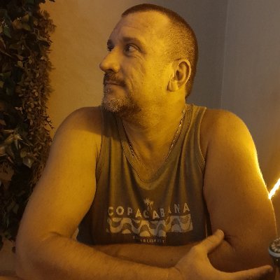 wantuil_vezu's profile picture. 