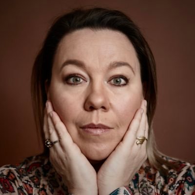 esgroenenberg's profile picture. Zingen | Liedjes maken | Piano | Nieuw liedje ‘wat ik weet’ is uit! | najaar ‘24 theatertour ‘het leven: een handleiding’ met Nynke de Jong