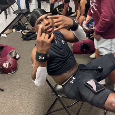 205lbs|5’11|RB C/O 24 |Magnolia West|#2|Hudl Link : https://t.co/DFbVzffK8i| Ephesians 6:10|2022-2023 2nd Team All-District