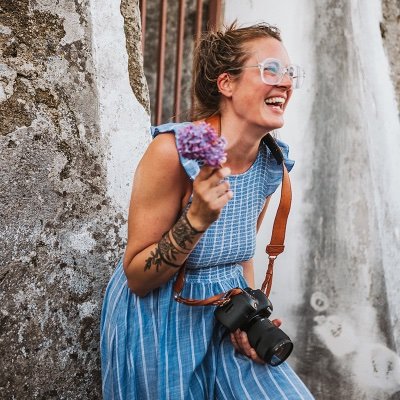 Portrait, family and brand photographer. I lead hiking and creative retreats for women all over the world @Heartventures_