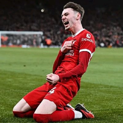 football player
ain't shitting anyone
Liverpool for life