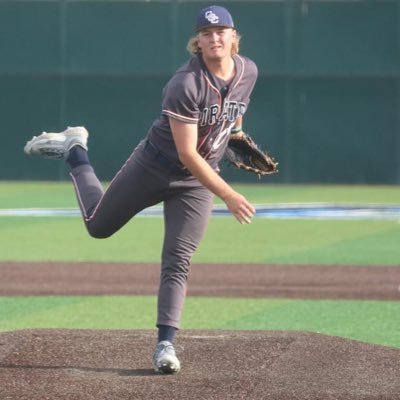 JacksonGilles19's profile picture. Used to throw a white ball, now I hit a smaller white ball