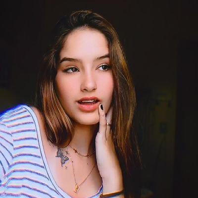 vitorialodi7's profile picture. Leonina♌
111