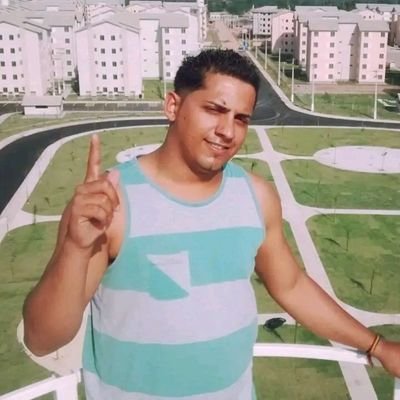 EXISTE HISTÓRIAS SOBRE MIM
NEM TUDO QUE VOCÊ OUVIR E VERDADE