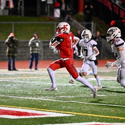 Kings High School C/O 25| 6’0 170 lbs| WR/DB| 3.99 gpa |1st team all conference WR |Head coach Jim Shapiro 206-799-4762| jjfull07@gmail.com (my email)