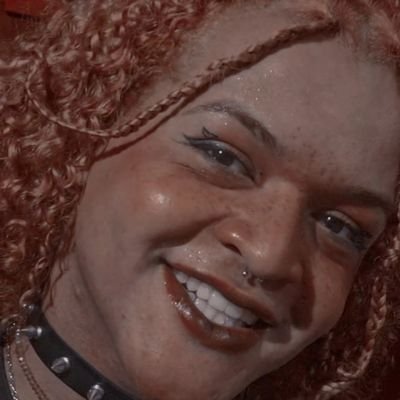 GuedezEmi's profile picture. Eu sou exatamente o que você pensa de mim