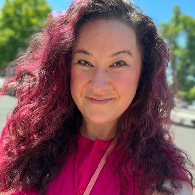 tiara_r7's profile picture. 