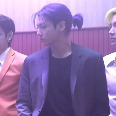 Gray_Of_Escaled's profile picture. MURIÉNDOME.