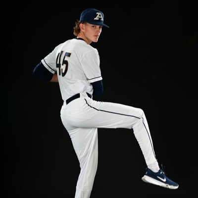 Hc 23’ | 6’5 185 LHP| @Zipsbb