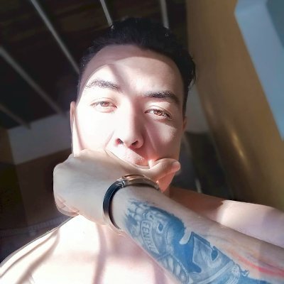 Just a normal guy wanting to have a fresh start on life and enjoy it before it ends.