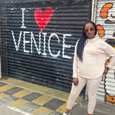 Dainty_Deda's profile picture. Hello! I’m allergic to negative people 😷. Spread love! Always be a good person. 😘