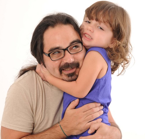 MartinCambefort's profile picture. Personaje principal de esa extraña película que es mi vida. Por eso estudié cine para ver si logro dirigirla. Con la bella Uma en el papel de mi hija.