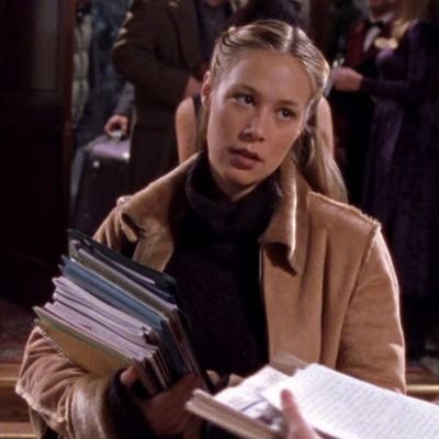 🤎 Estudante de Letras-Inglês 3/10
Leituras e, às vezes, meus estudos