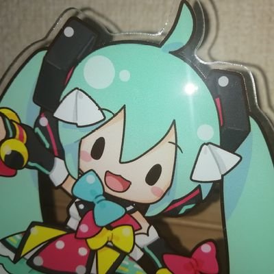 ボカロと🎹のクラシック聴いてる、特にふりかけとテンスが好きな人/🚹　18/
🎹好きでもある/次はマジミラ福岡全日(当たれば)/無言フォロー失礼します/多忙なので反応遅れるかも/詳しくはツィフィ