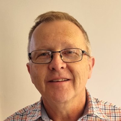 Engineer-type guy, bit nerdy, but I work well with people. I'm good at communicating technical info. I like automating processes to remove the boring bits.